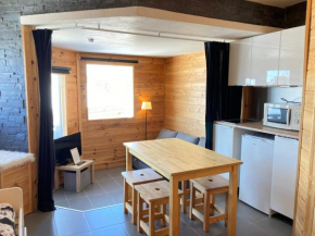 Joli studio au cœur de la station avec balcon et skis aux pieds - FR-1-634-84